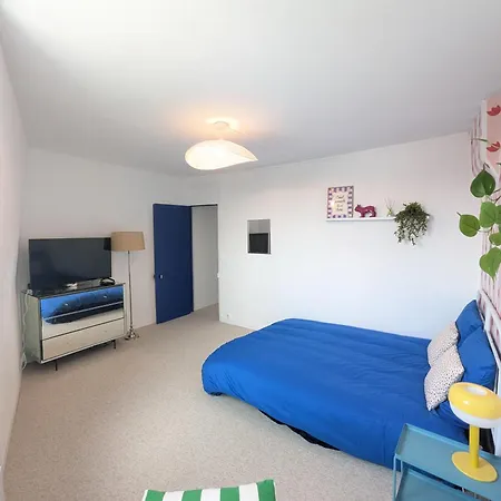 Rbx Apartments, Near The Metro Apartmán *